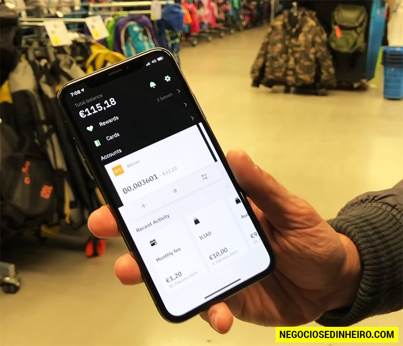 Compra na Decathlon usando o Cartão de Débito de Criptomoedas Wirex