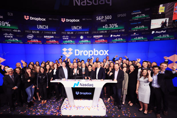 Estreia da Dropbox na Bolsa de Valores NASDAQ